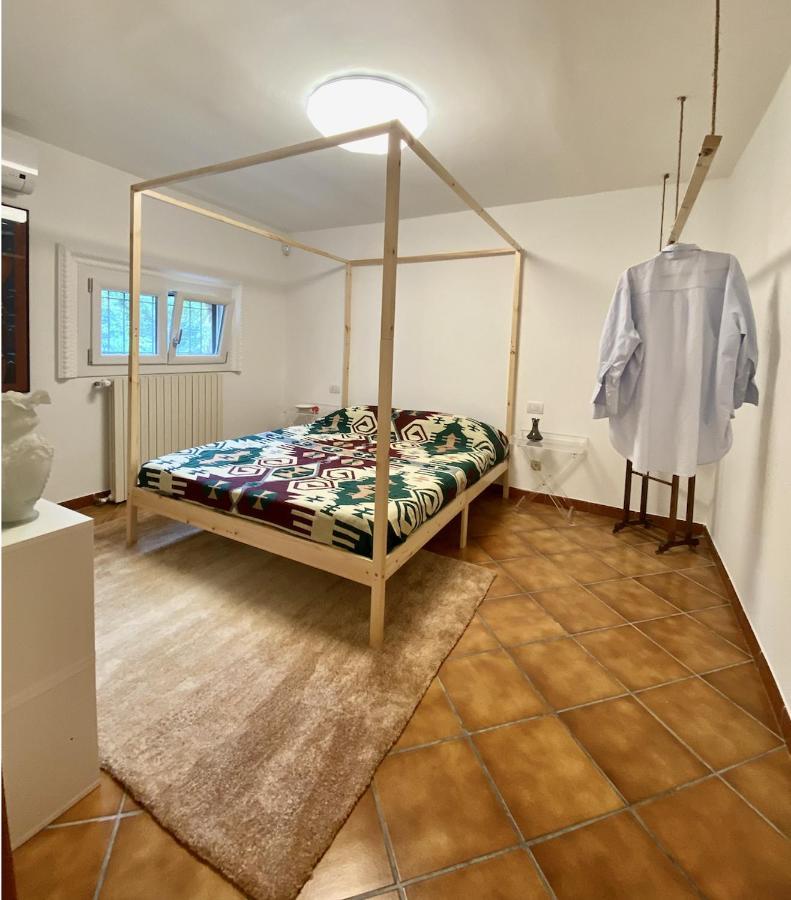 La Casetta Dalla Porta Rossa Nebbiuno ภายนอก รูปภาพ